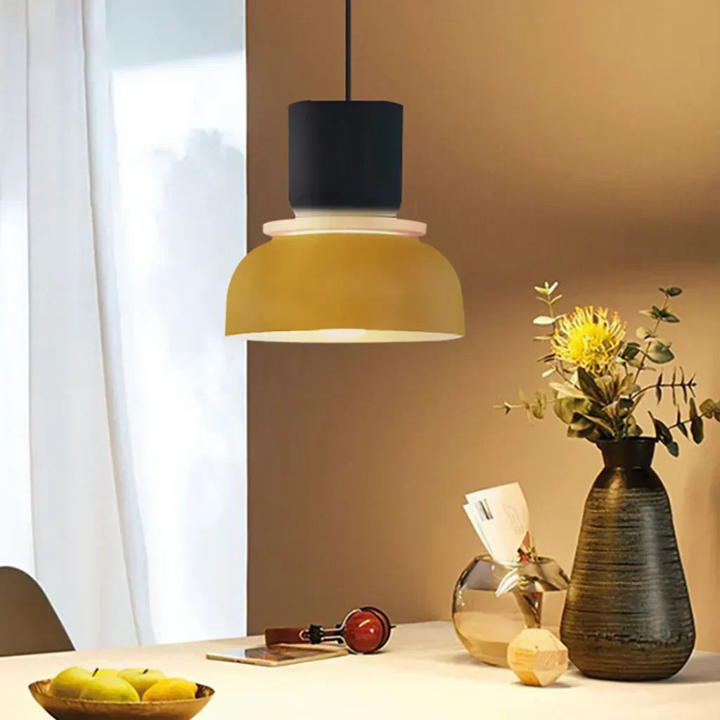 Suspension Moderne en Acrylique – Design Coloré avec Éclat Nordique