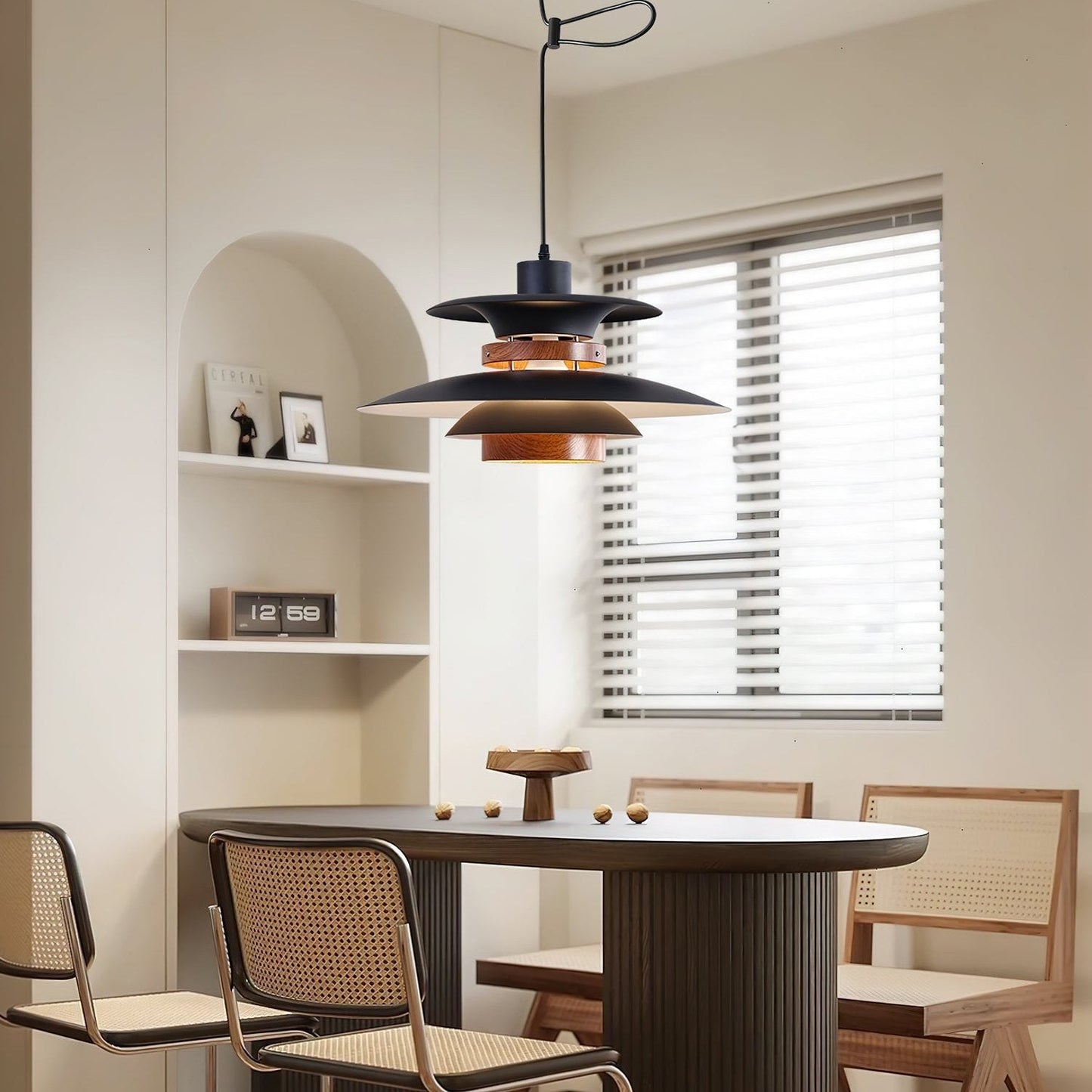 Suspension Mercero à Bras Pivotants – Design Scandinave, Lumière LED