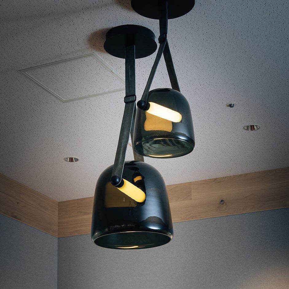 Suspension Mona Minimaliste en Métal et Verre - Éclairage LED Élégant pour Salon et Salle à Manger