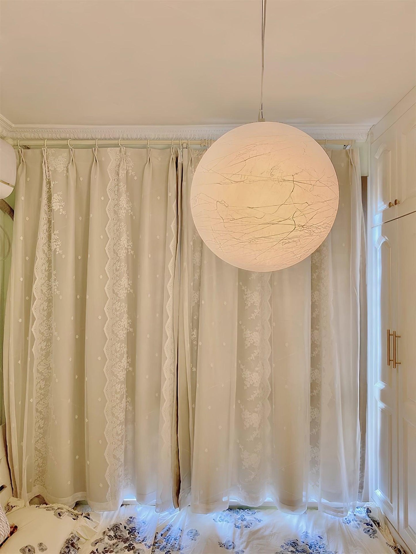 Suspension Mondseide en Soie Naturelle et Métal - Éclairage LED Élégant pour Salon et Chambre