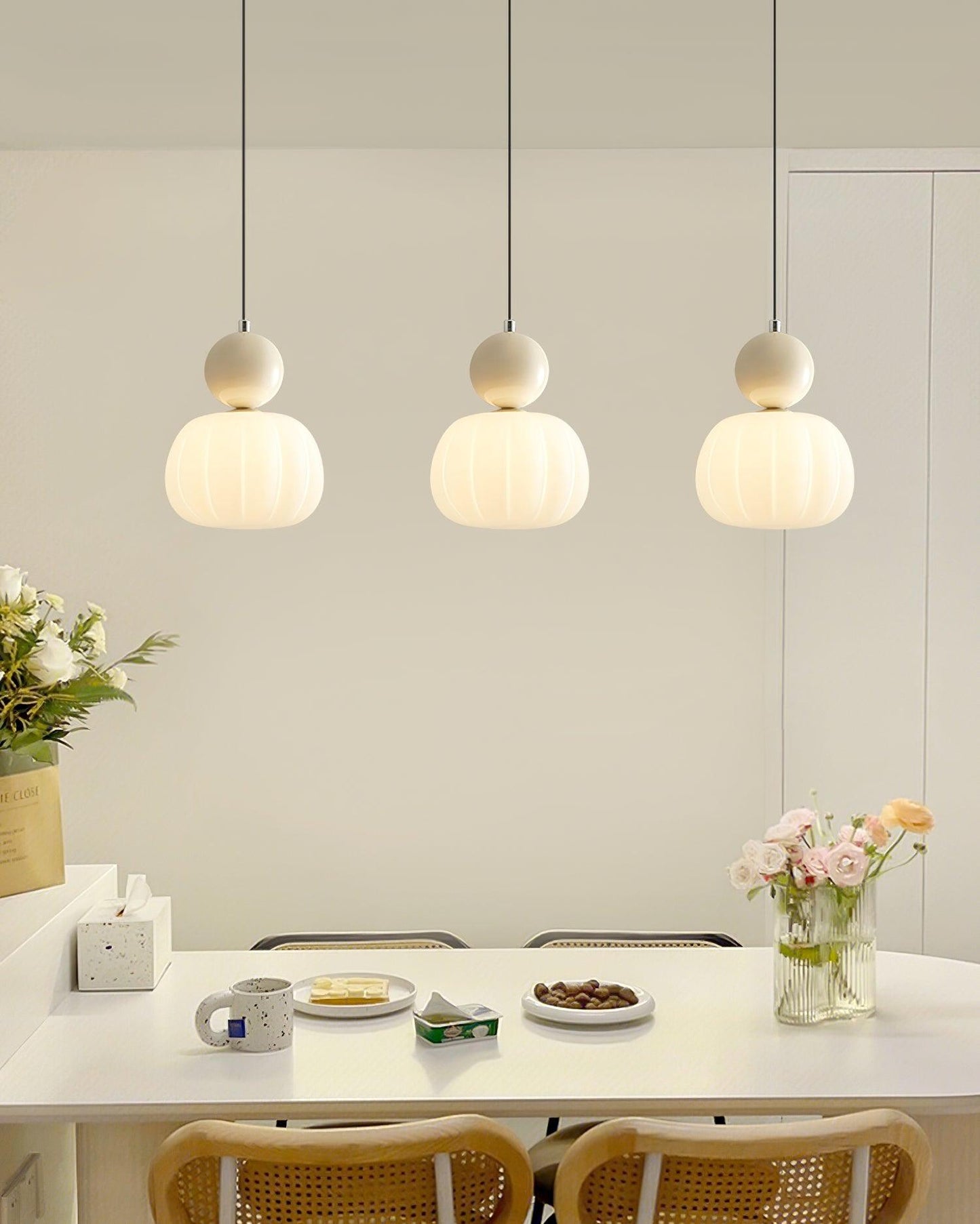 Suspension Yedra – Lampe Design Ronde en Métal et Acrylique, Éclairage Élégant pour Chambre ou Salle à Manger
