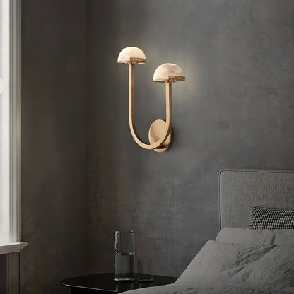 Applique Pilz Alabaster – Lampe Murale Organique en Alabastre et Laiton