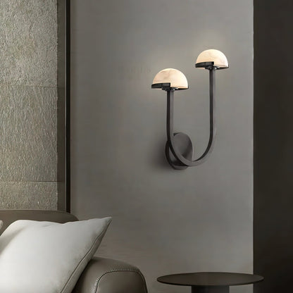 Applique Pilz Alabaster – Lampe Murale Organique en Alabastre et Laiton