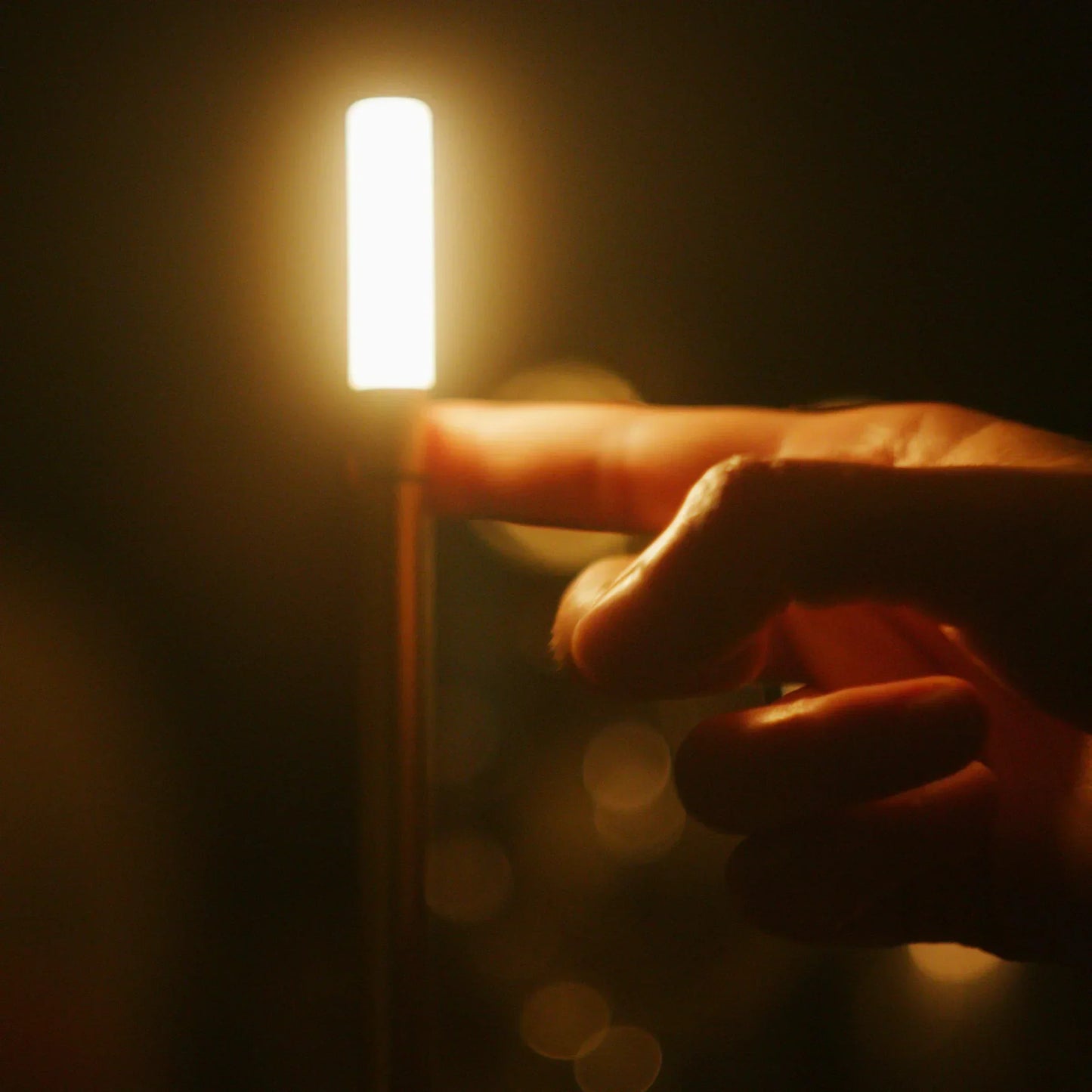 Lampe Giavi - Élégance Contemporaine et Ambiance Chaleureuse avec Lumière Dimmable