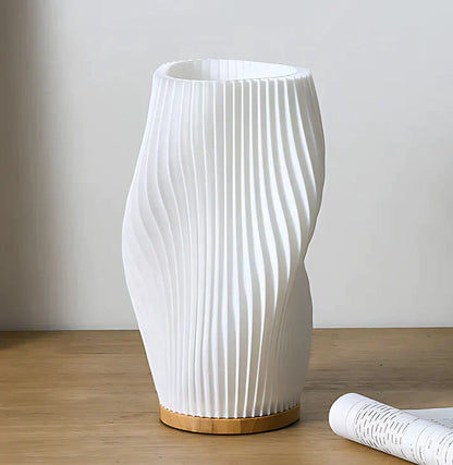 Lampe Serene Wavecrest - Élégance Contemporaine avec Dimmable USB