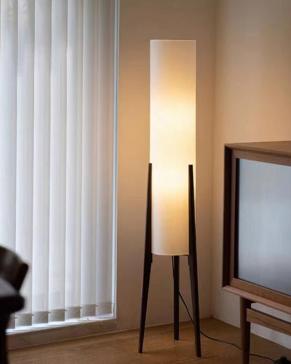 Lampadaire en Noyer – Élégance Nordic Retro avec Abat-jour en Tissu
