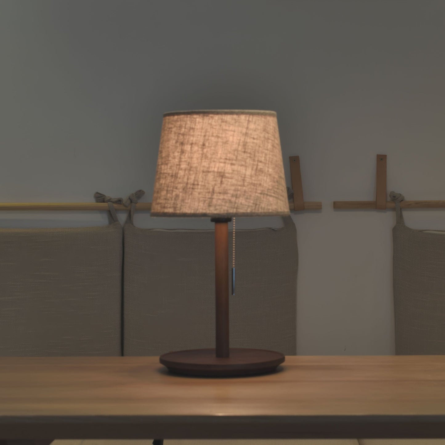 Lampe Gentle Glow Nordic Walnut - Éclairage Naturel et Apaisant en Bois et Tissu