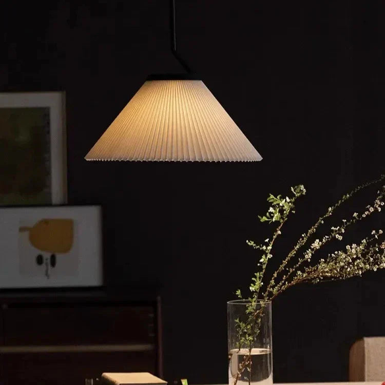 Suspension Nordic Plissée Crème – Design Scandinave Élégant en Tissu LED