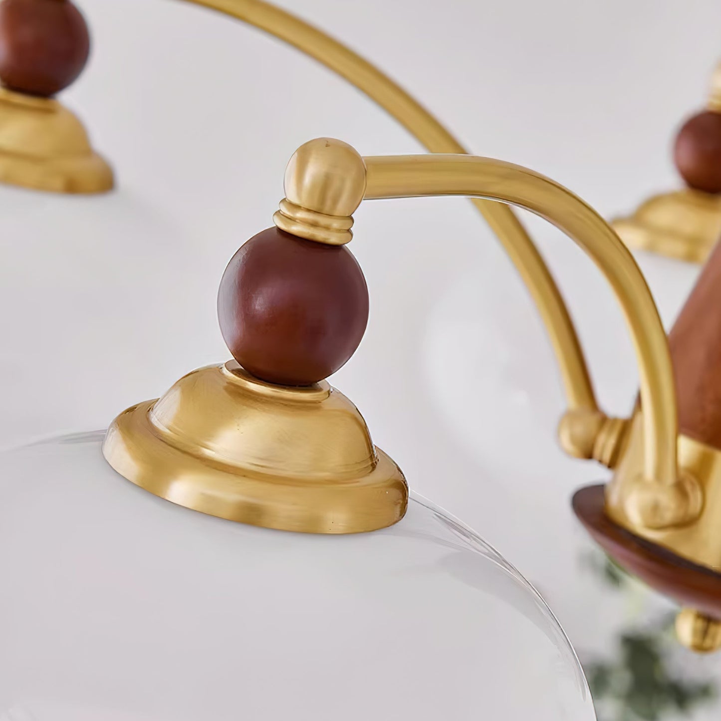 Chandelier Retro Melodica - Élégance Victoriienne et Artisanat Moderne