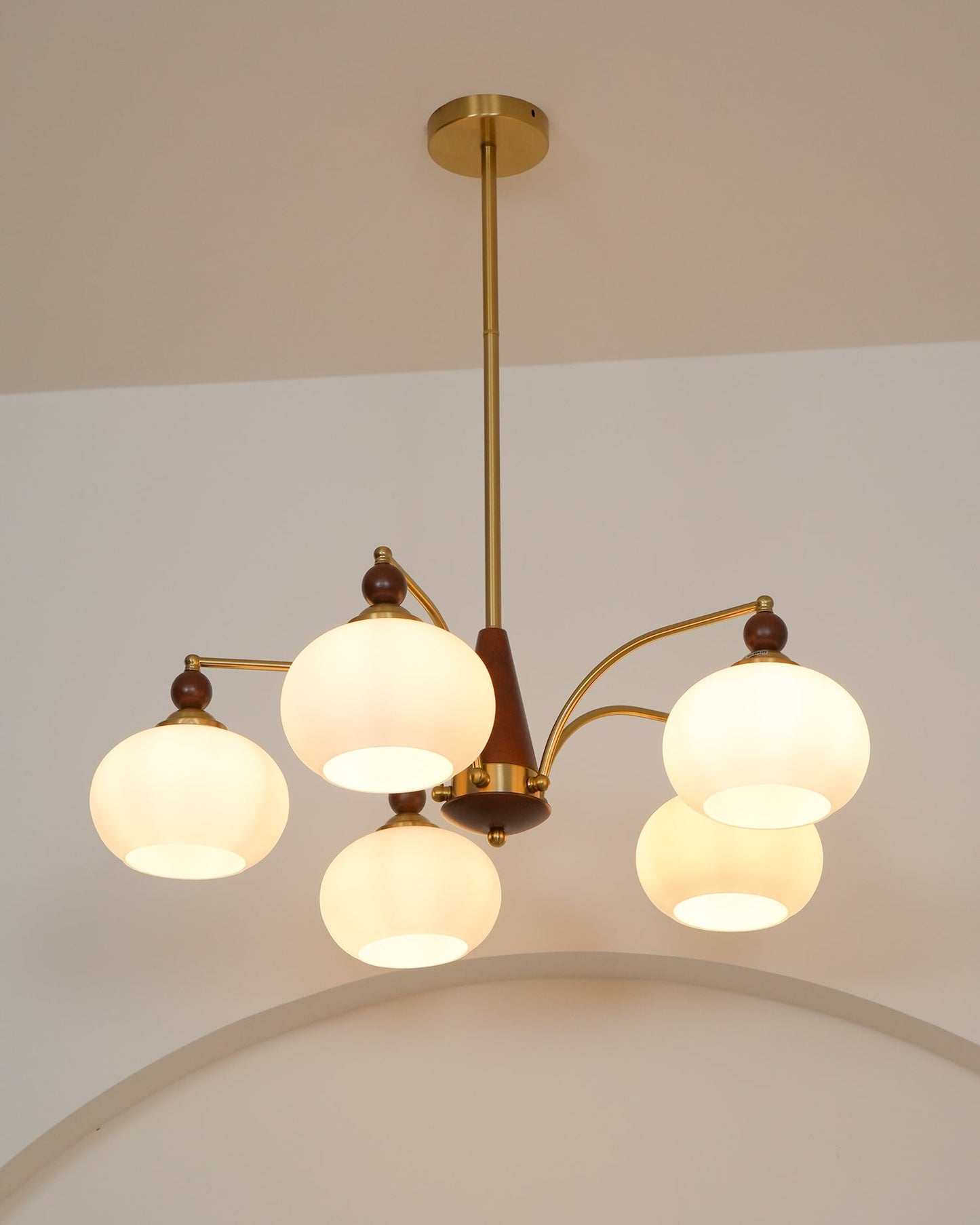 Chandelier Retro Melodica - Élégance Victoriienne et Artisanat Moderne
