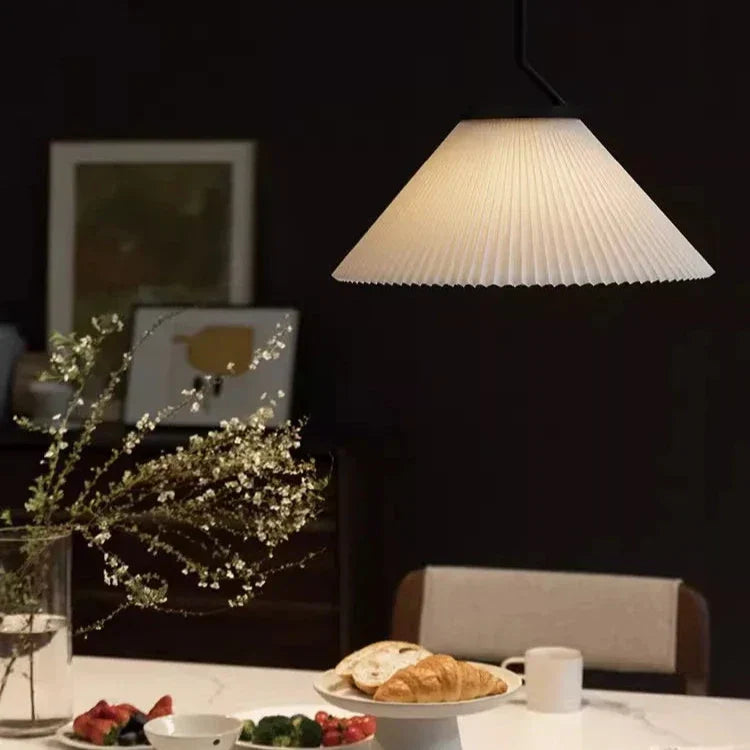 Suspension Nordic Plissée Crème – Design Scandinave Élégant en Tissu LED