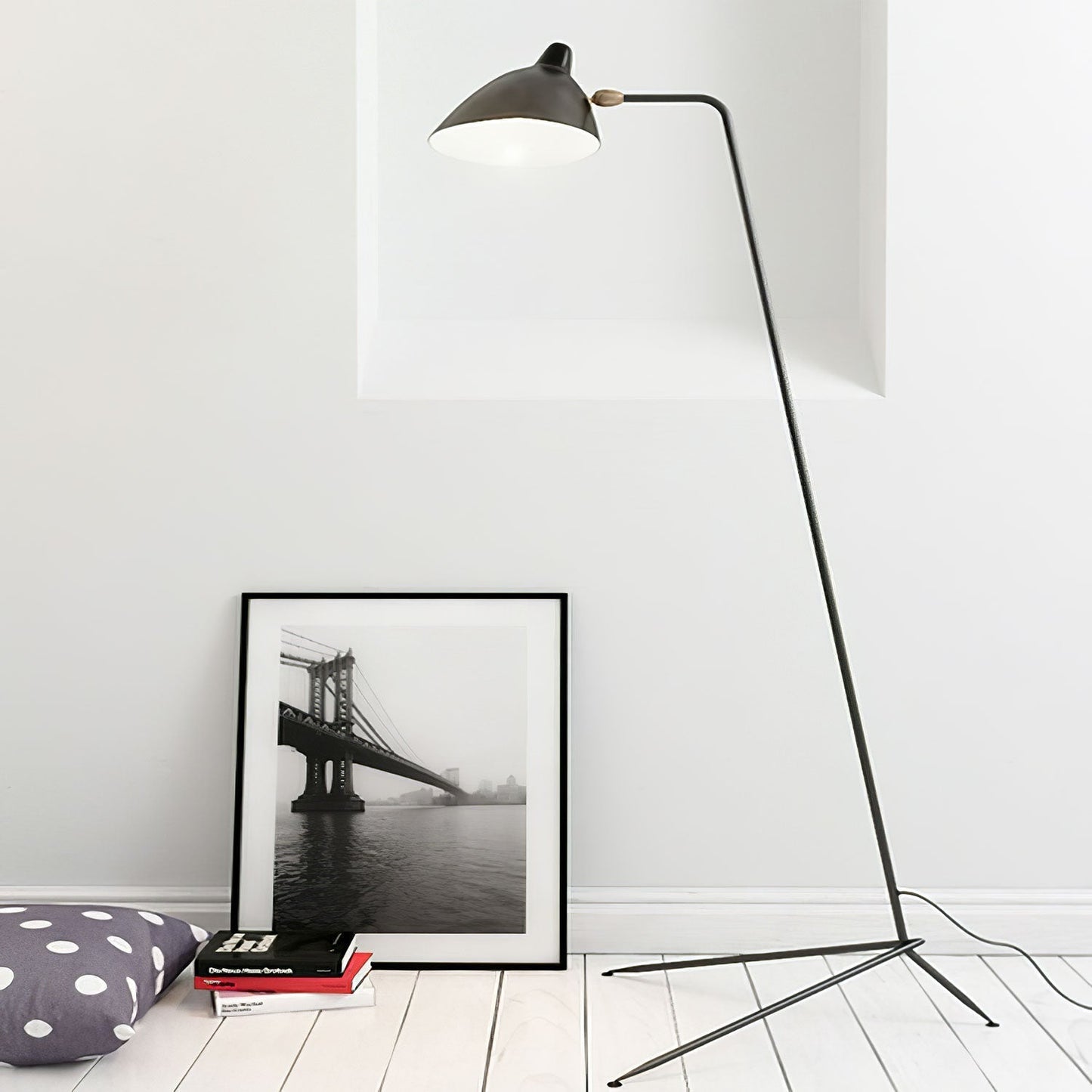 Lampe sur Pied à Trois Bras Mouille-Inspirée – Design Sculptural et Kinetique