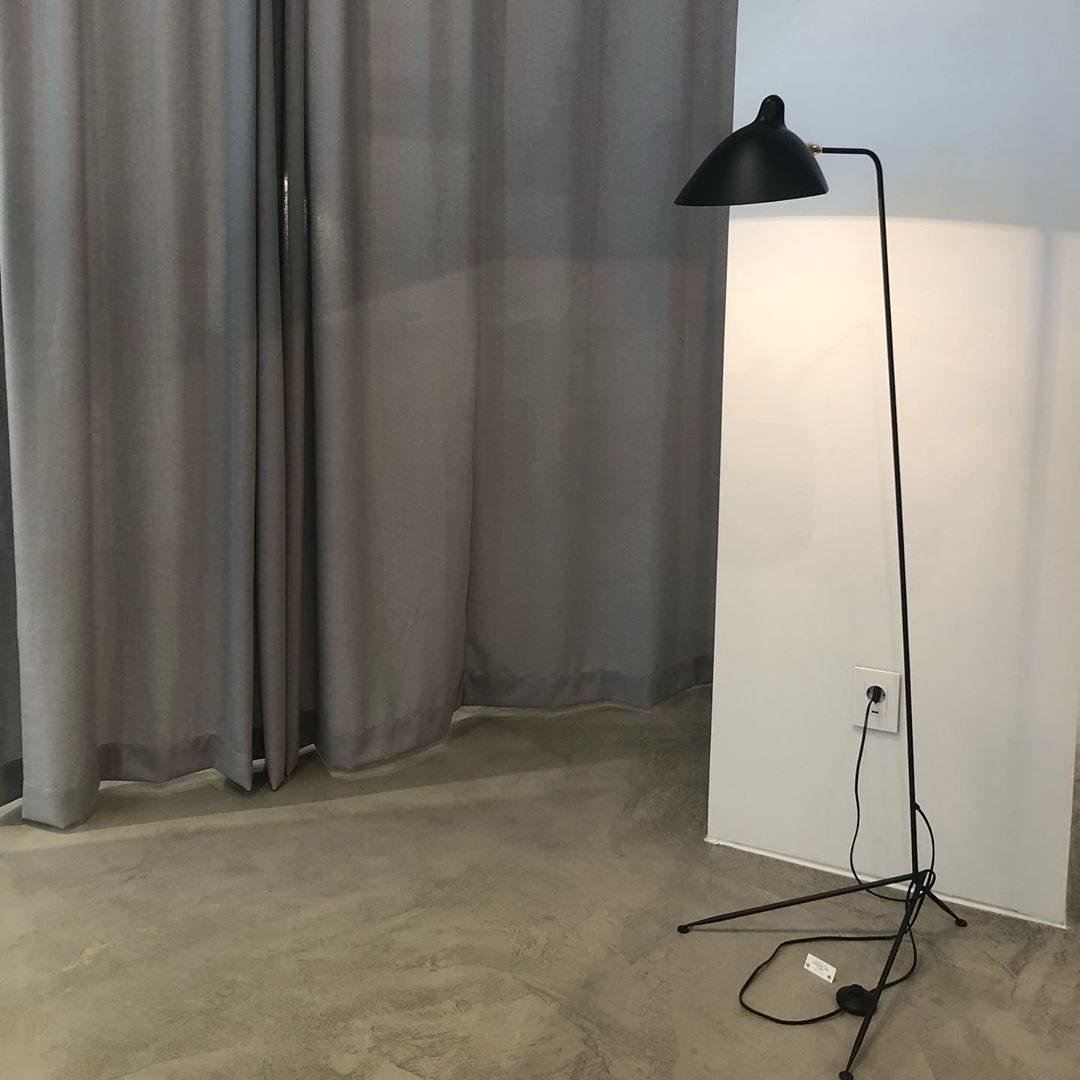 Lampe sur Pied à Trois Bras Mouille-Inspirée – Design Sculptural et Kinetique