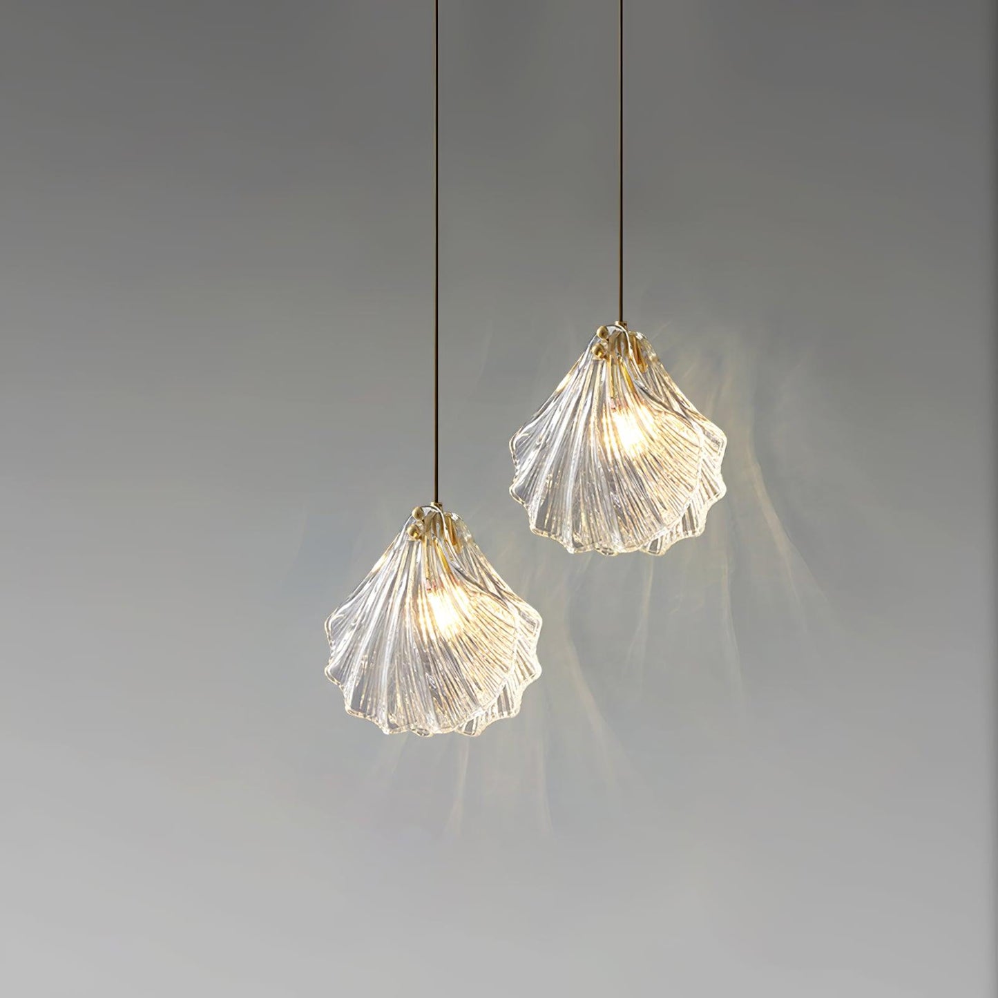 Suspension Mini Shell Design en Verre et Laiton – Lampe Moderne à Suspendre
