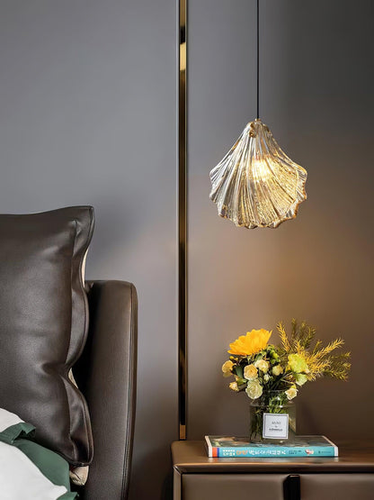 Suspension Mini Shell Design en Verre et Laiton – Lampe Moderne à Suspendre