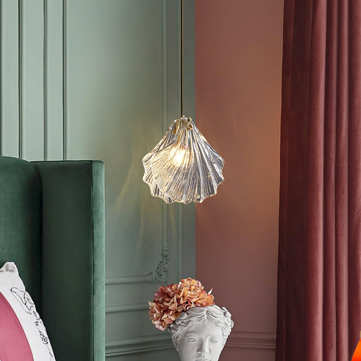 Suspension Mini Shell Design en Verre et Laiton – Lampe Moderne à Suspendre