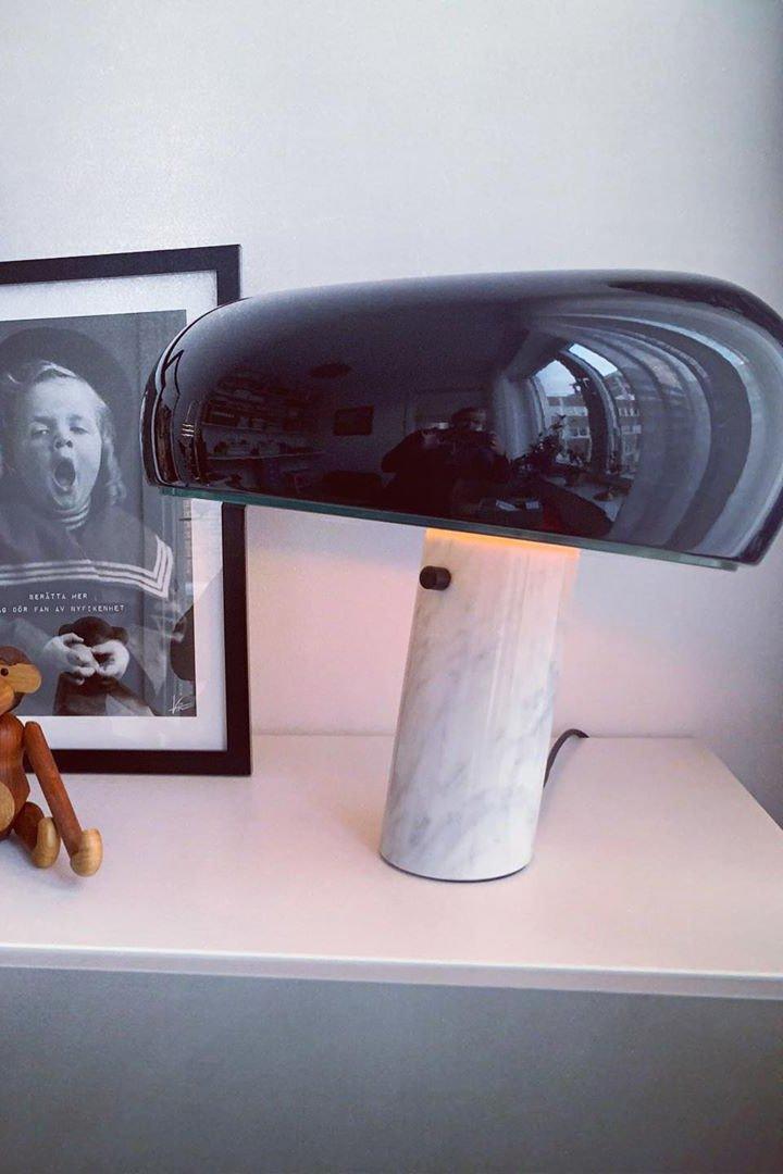 Lampe de Table Art Marble - Élégante en Marbre de Carrare et Métal avec LED