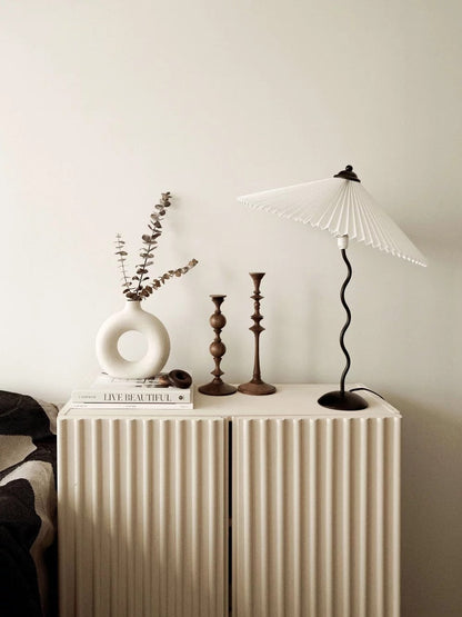 Lampe de Table Squiggle – Lampe Moderne au Design Ondulé pour Salon, Chambre et Bureau