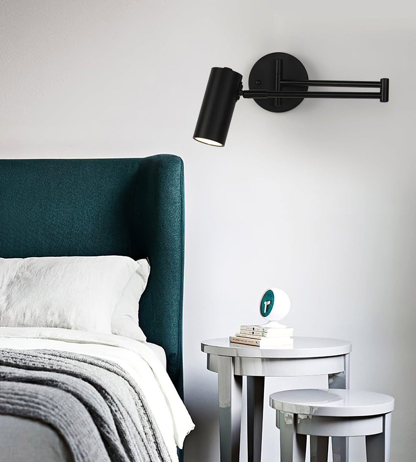 Applique Murale Moderne en Fer avec LED Intégrée - Design Élégant et Réglable