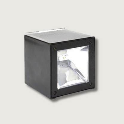 GlowBeam – Applique Murale Extérieure Élégante pour Éclairage d'Ambiance