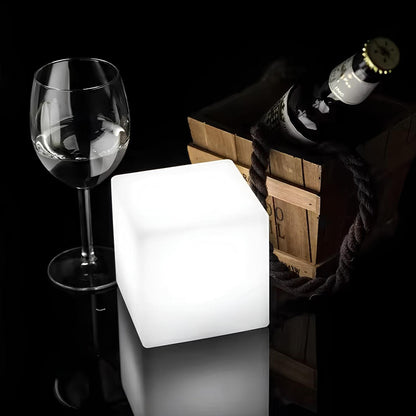 Lampe Cube Extérieure LED – Éclairage Moderne Rechargeable avec Télécommande