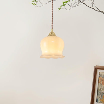 Suspension Talblume – Lampe en Laiton et Résine Inspirée par les Fleurs Naturelles