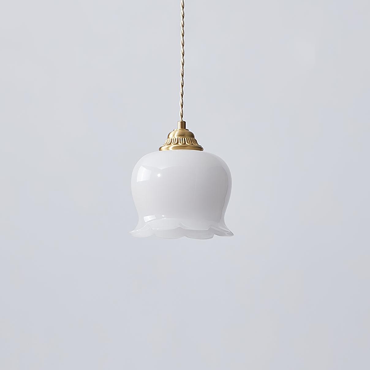Suspension Talblume – Lampe en Laiton et Résine Inspirée par les Fleurs Naturelles