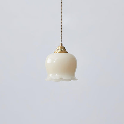 Suspension Talblume – Lampe en Laiton et Résine Inspirée par les Fleurs Naturelles