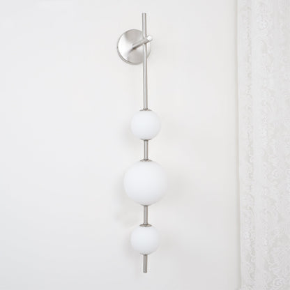 Applique Murale Verticale en Globe de Verre – Éclairage Élégant et Moderne