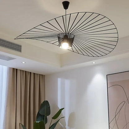 Suspension Élégante Veliova – Design Chapeau de Paille & Éclairage Raffiné