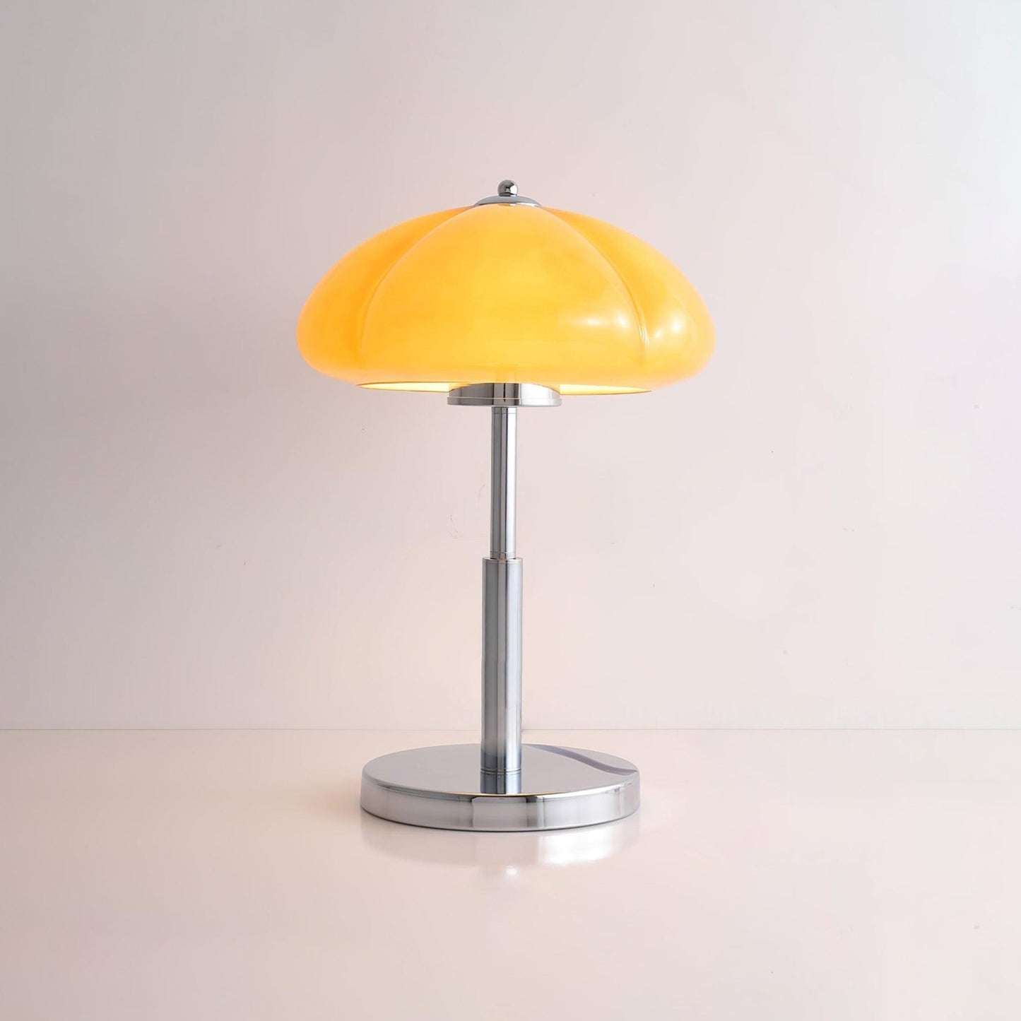 Lampe de Table Pilz Bauhaus – Design Moderne avec Abat-jour en Verre Amber