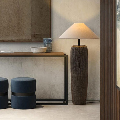 Lampadaire en Bois Vieilli - Élégance Rustique et Moderne pour Salon