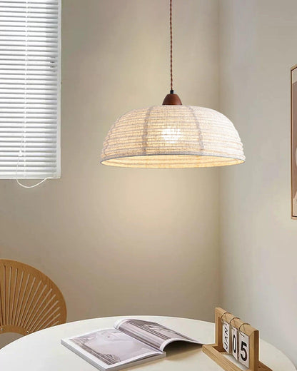 Suspension Bois et Tissu – Équilibre Naturel entre Élégance et Confort