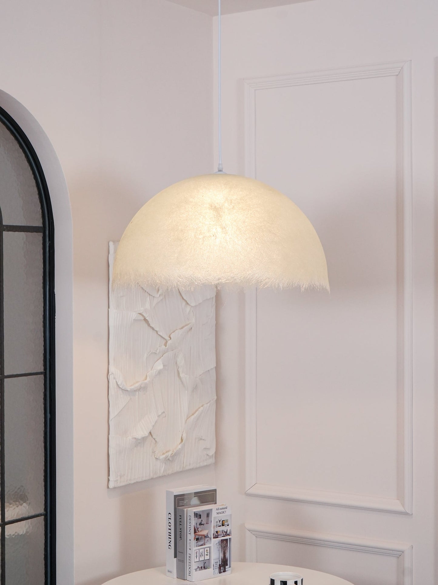 Suspension Znts – Luminaire Moderne en Résine Époxy et Métal avec Éclairage LED