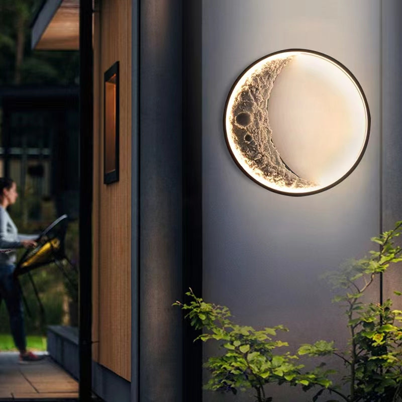 Suspension Outdoor Moonlight – Éclairage LED Géométrique et Moderne pour Extérieur