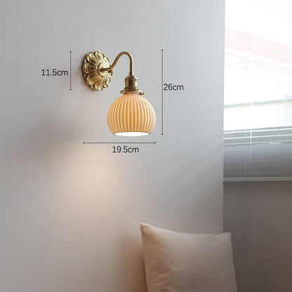 Applique Murale en Brassé et Céramique – Élégance Classique pour votre Intérieur