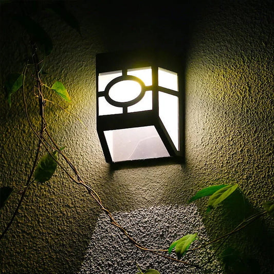 Lumière Solaire LED Murale – Éclairage Extérieur Élégant et Résistant aux Intempéries