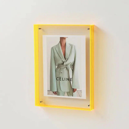 PrismFrame | Cadre photo décoratif en acrylique transparent de couleur vive
