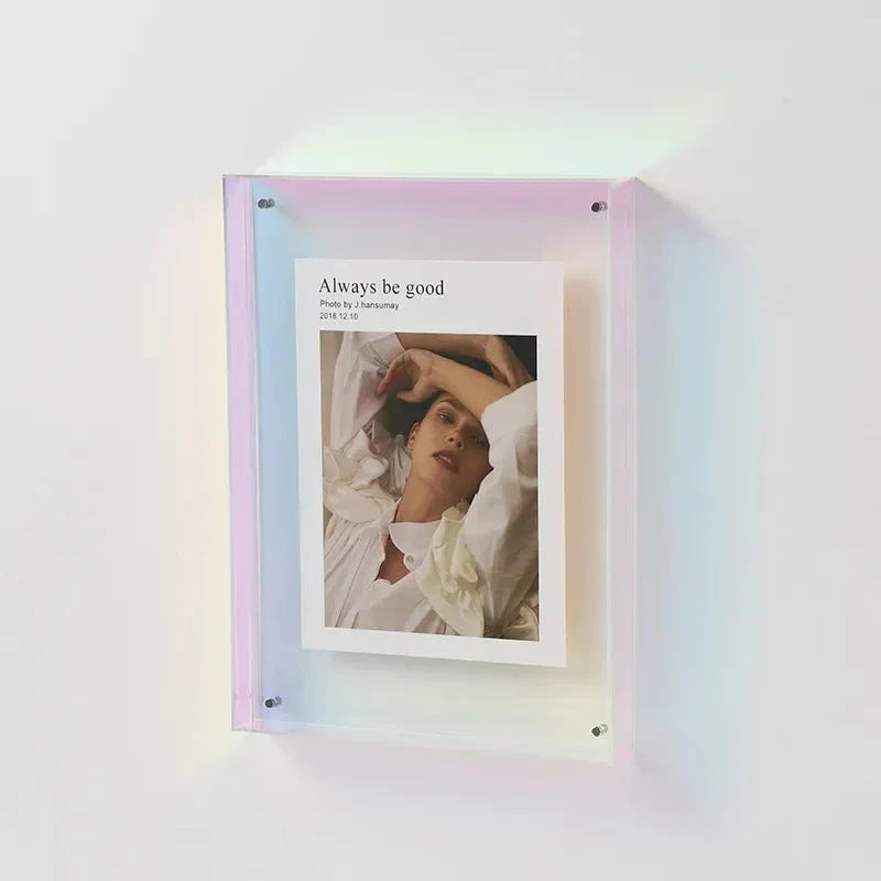 PrismFrame | Cadre photo décoratif en acrylique transparent de couleur vive