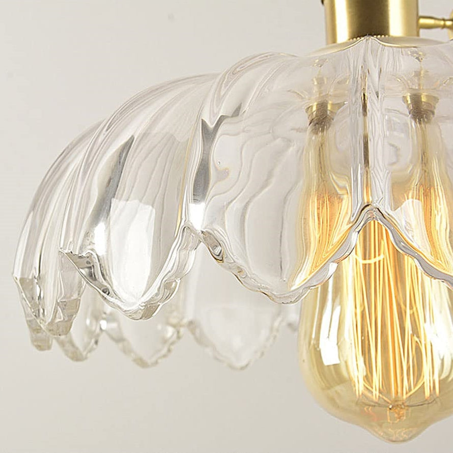 Lampe suspendue en verre translucide avec base en cuivre – Création d'une atmosphère romantique et lumineuse