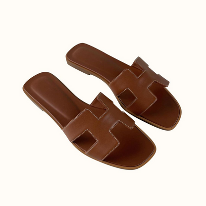 StrapMaven | Sandales en cuir modernes à design H