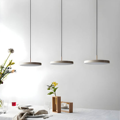 Suspension Moderne en Aluminium avec Abat-jour en Acrylique – Design Minimaliste et Élégant