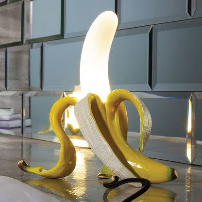 Lampe de Table Art Déco - Design Élégant en Métal et Résine avec LED