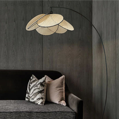 Lampe sur Pied en Rattan - Élégance Naturelle et Design Moderne