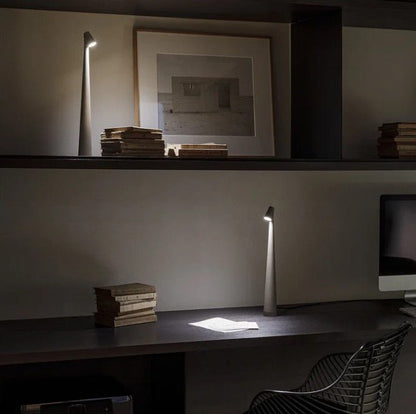 Lampe de Table Rechargeable - Design Élégant en Aluminium avec 3 Niveaux d'Intensité, Disponible en Plusieurs Couleurs