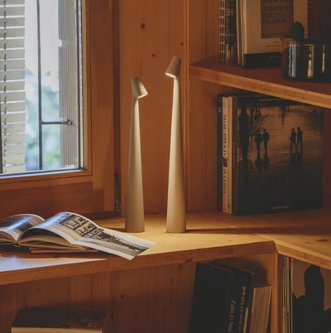 Lampe de Table Rechargeable - Design Élégant en Aluminium avec 3 Niveaux d'Intensité, Disponible en Plusieurs Couleurs