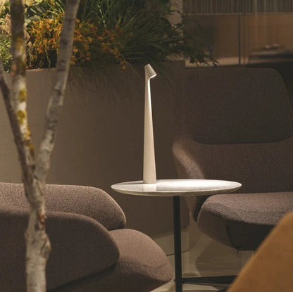 Lampe de Table Rechargeable - Design Élégant en Aluminium avec 3 Niveaux d'Intensité, Disponible en Plusieurs Couleurs