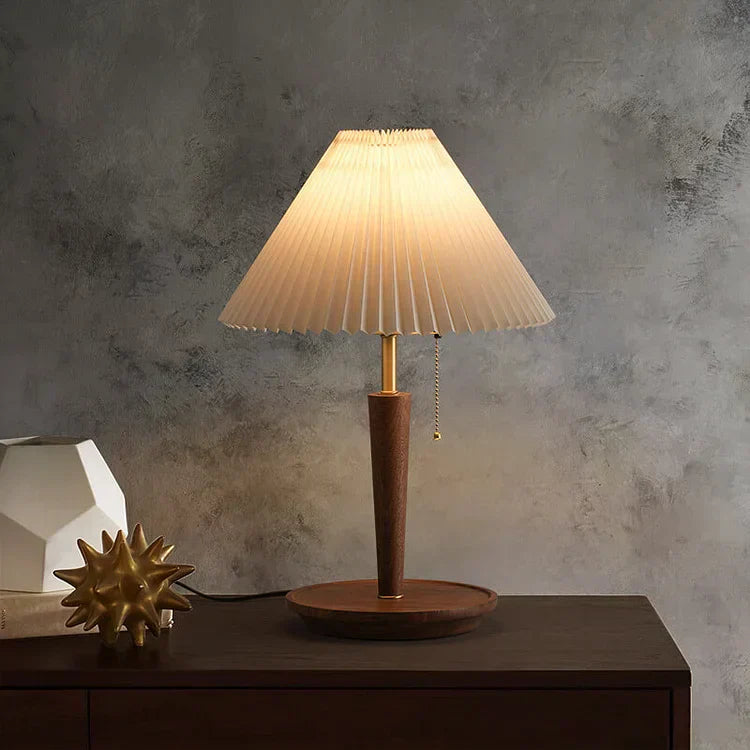 Lampe de Table Vintage en Bois Plissé – Charme Classique et Fonctionnalité Moderne