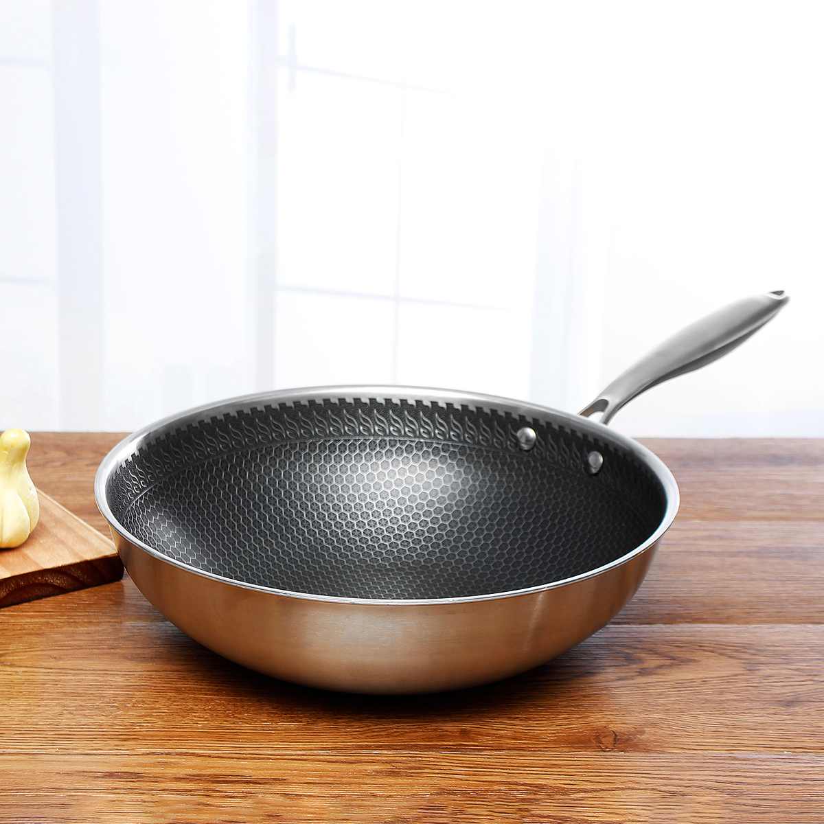 Poêle Antiadhésive en Acier Inoxydable CuisinePro – Cuisson Parfaite et Facile