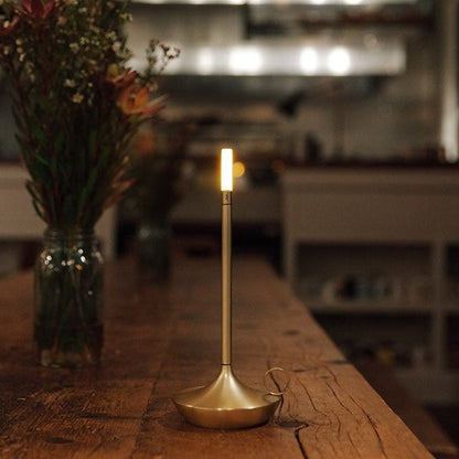 Lampe Giavi - Élégance Contemporaine et Ambiance Chaleureuse avec Lumière Dimmable